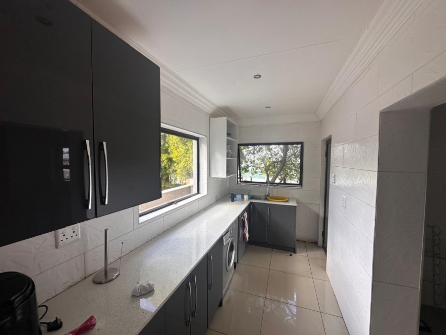 3 Bedroom Property for Sale in Kosmos Ridge North West